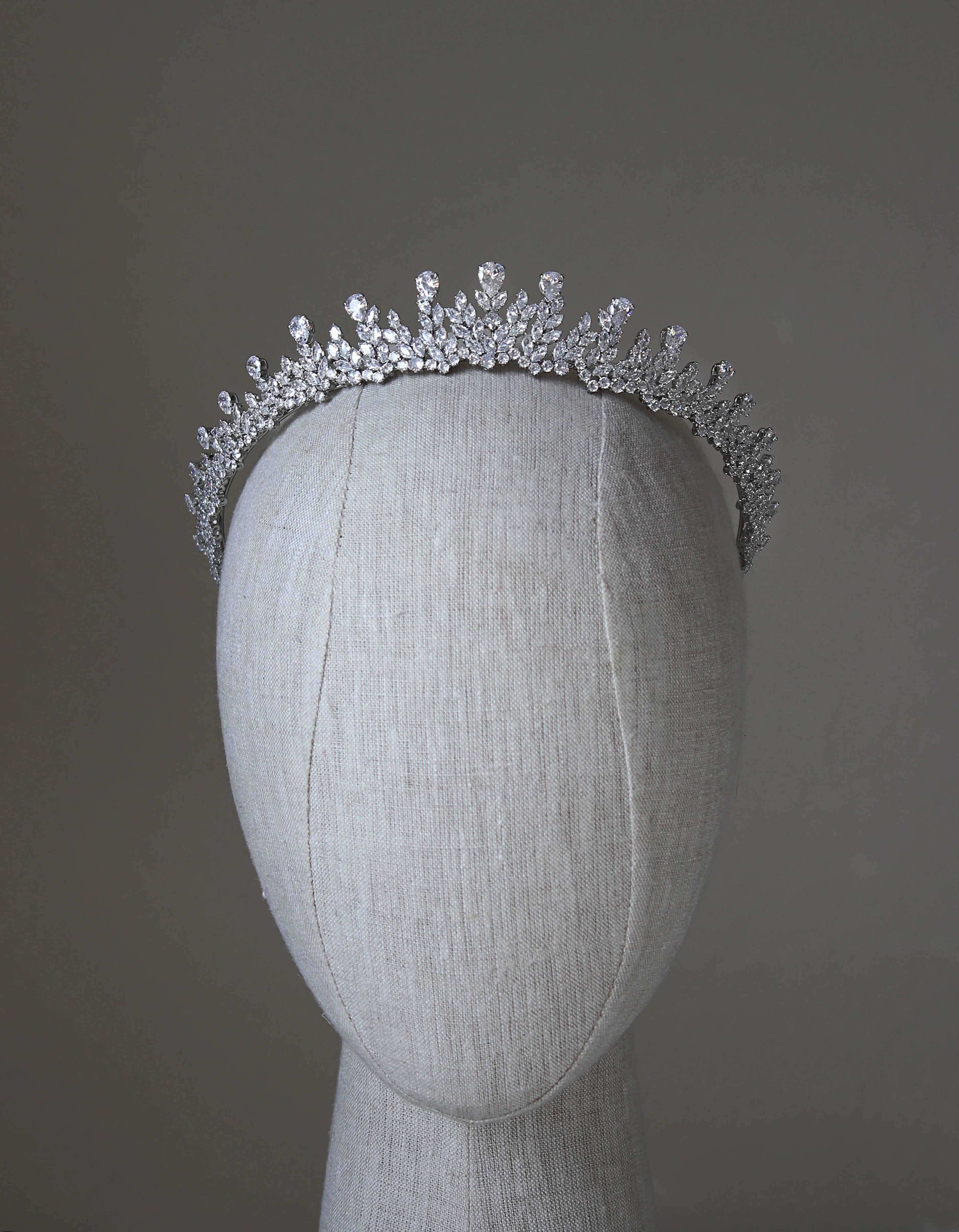 DALTON Royal Bridal Crown