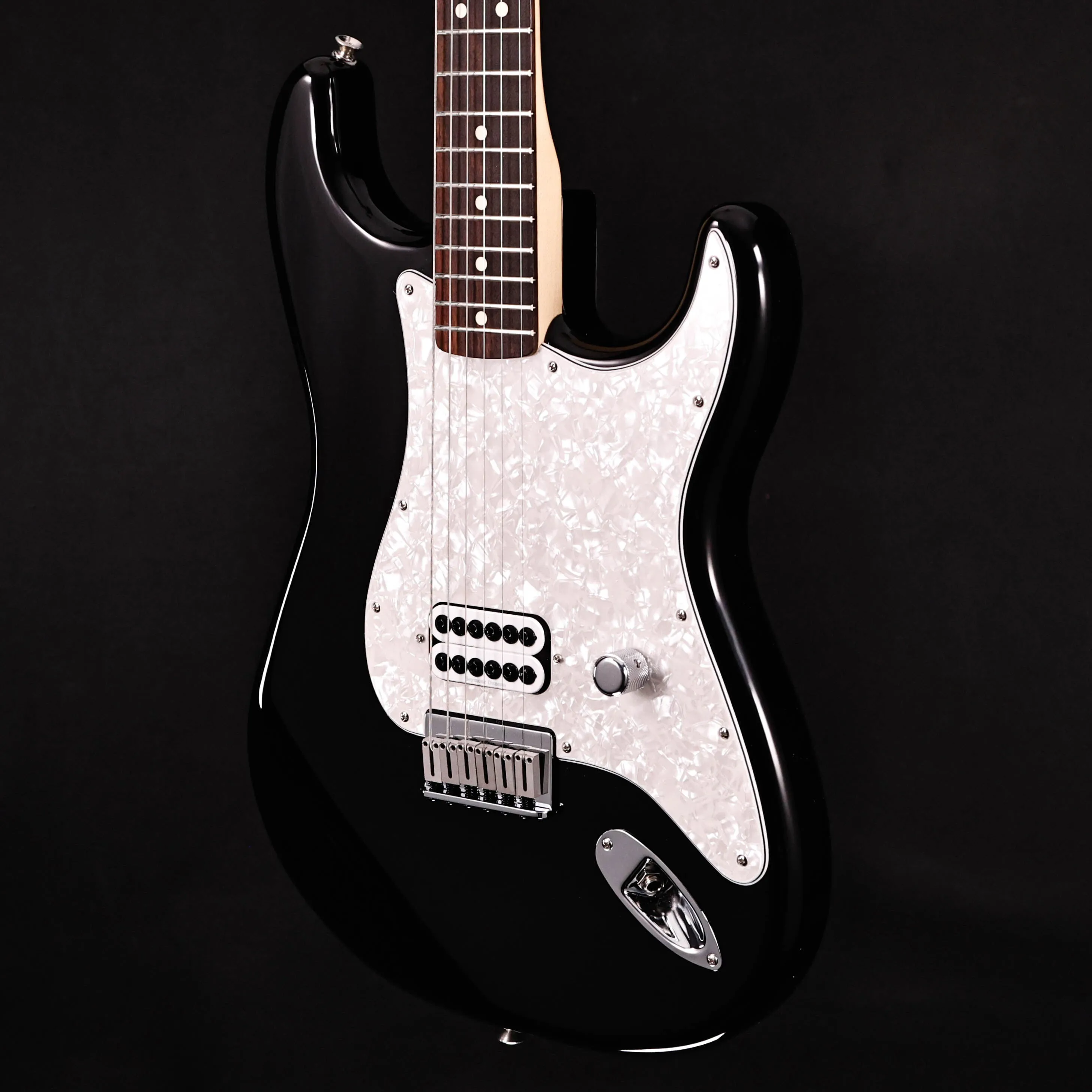 Fender Tom Delonge Stratocaster Electric, Black 7lbs 1.9oz