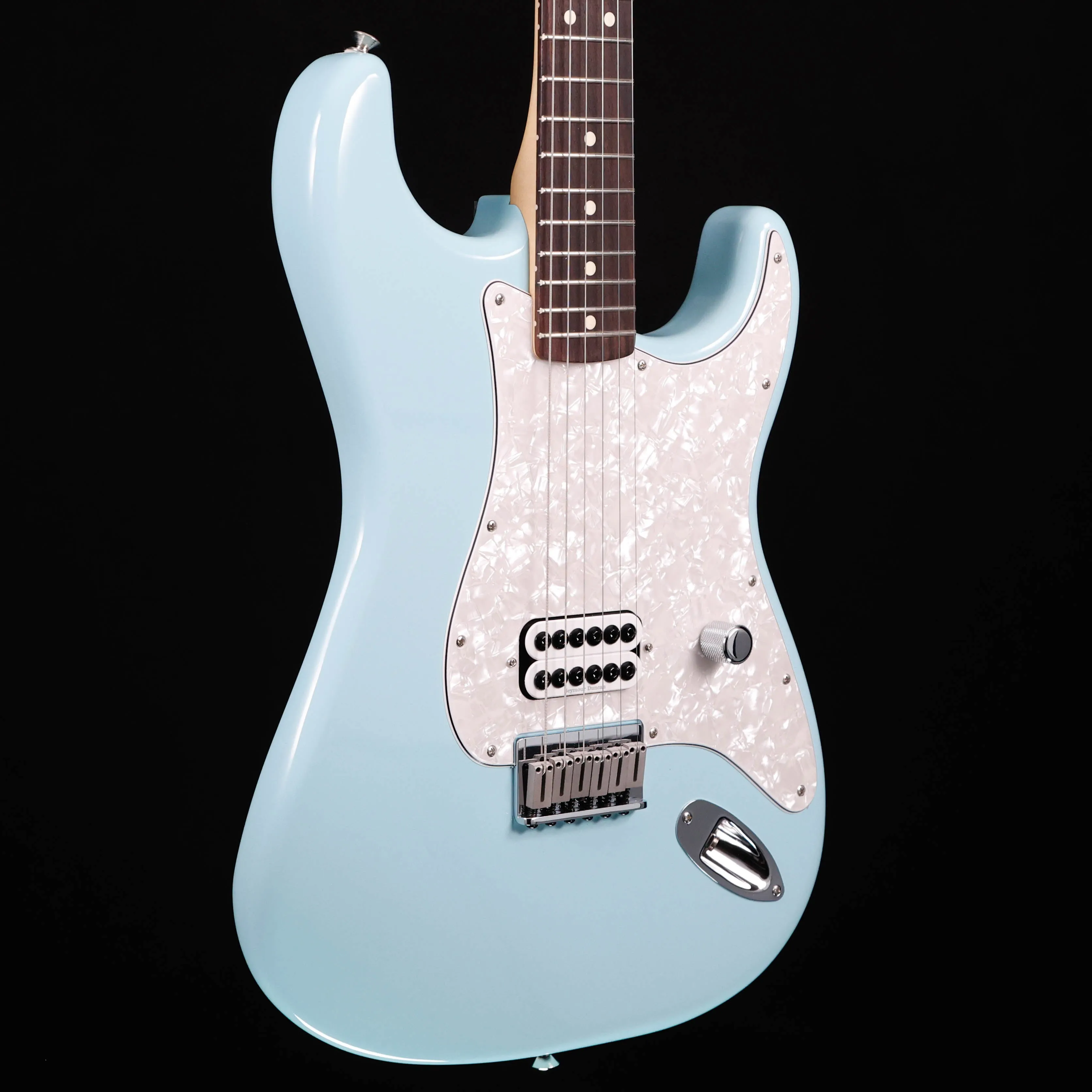 Fender Tom DeLonge Stratocaster Electric, Daphne Blue 7lbs 7oz