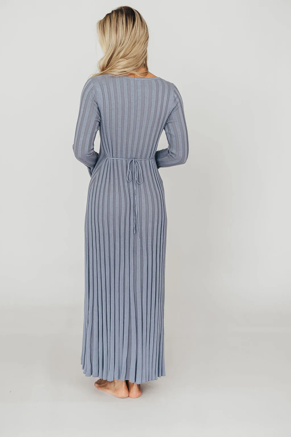 Hadley Long Sleeve V-Neck Knit Maxi Dress in Dusty Blue