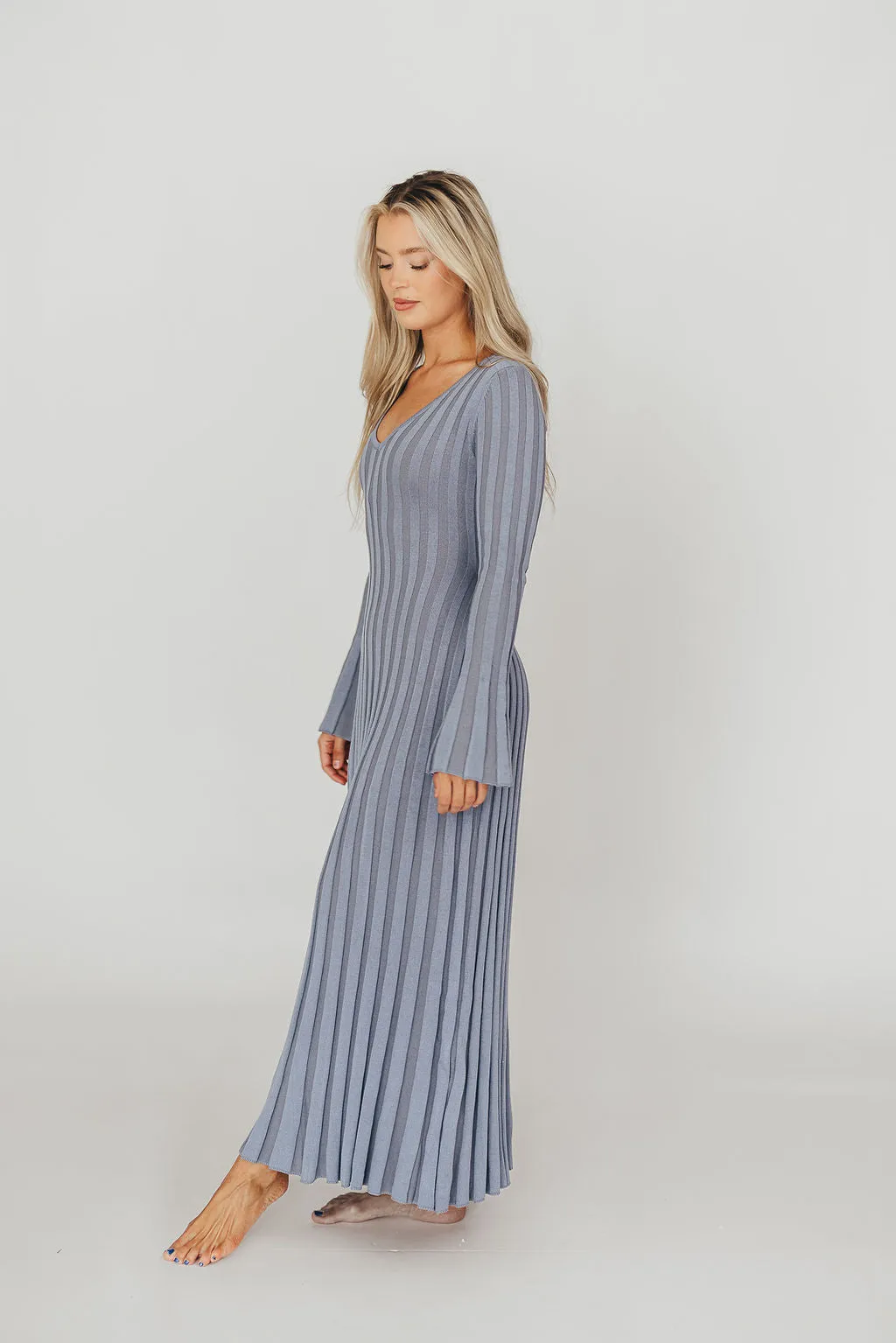 Hadley Long Sleeve V-Neck Knit Maxi Dress in Dusty Blue