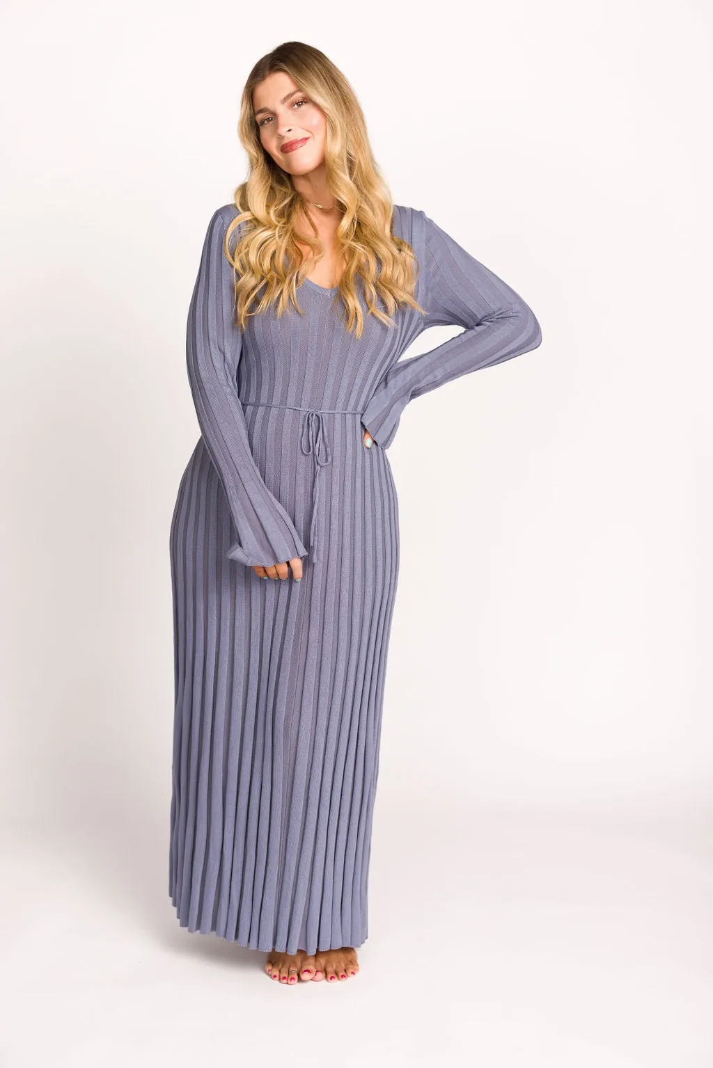 Hadley Long Sleeve V-Neck Knit Maxi Dress in Dusty Blue