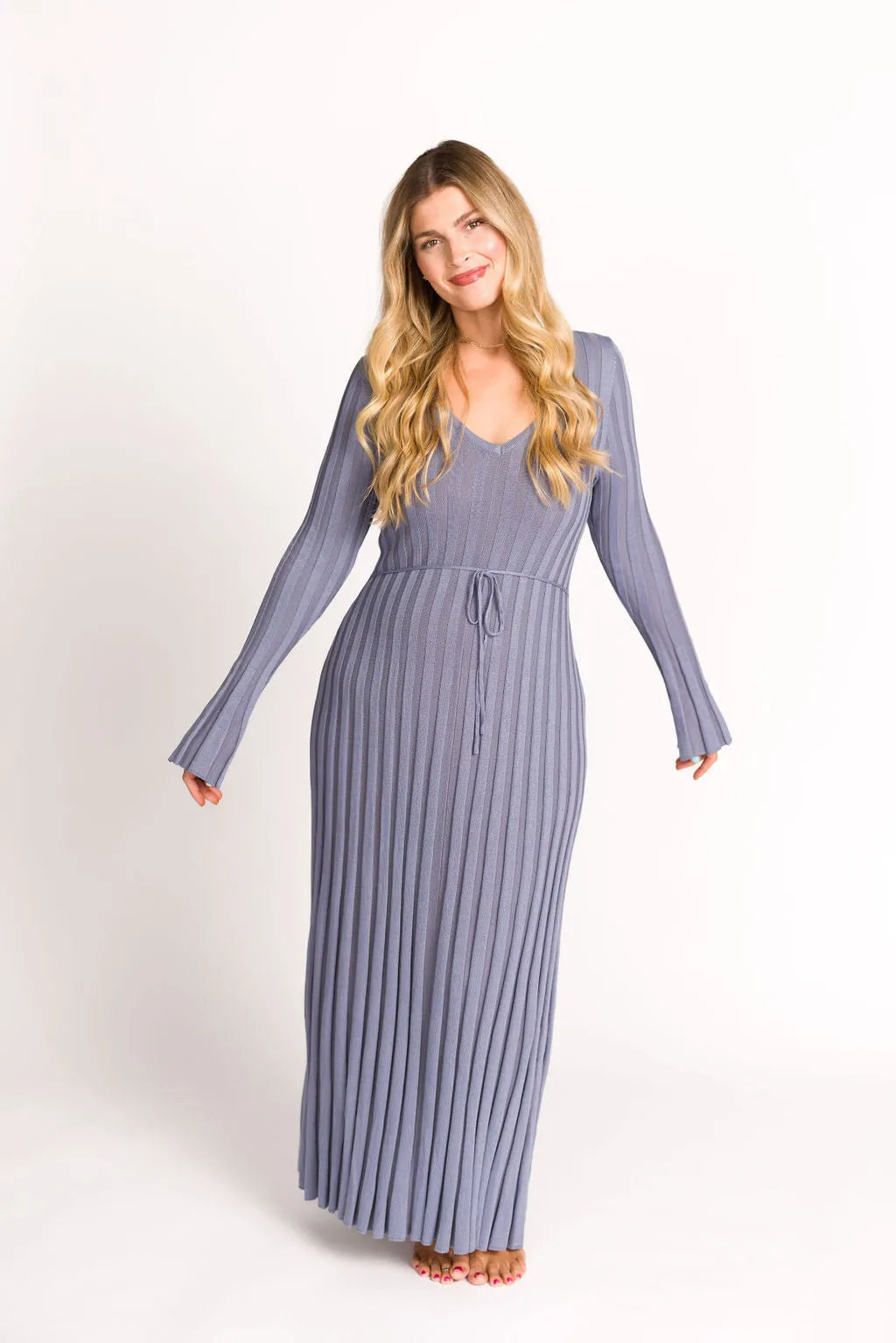 Hadley Long Sleeve V-Neck Knit Maxi Dress in Dusty Blue