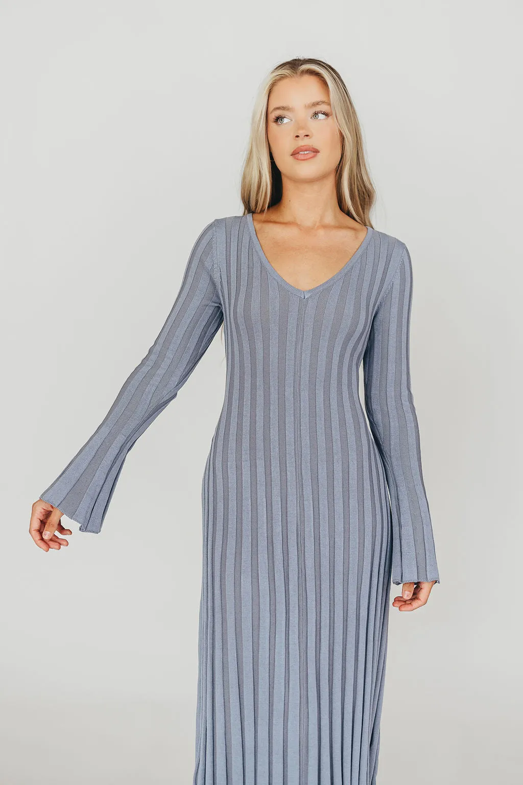 Hadley Long Sleeve V-Neck Knit Maxi Dress in Dusty Blue