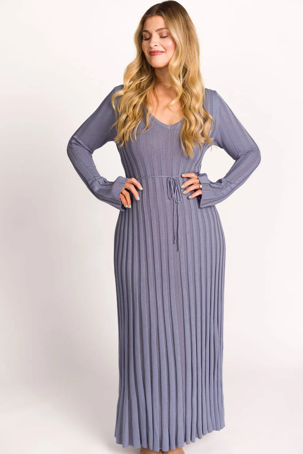 Hadley Long Sleeve V-Neck Knit Maxi Dress in Dusty Blue