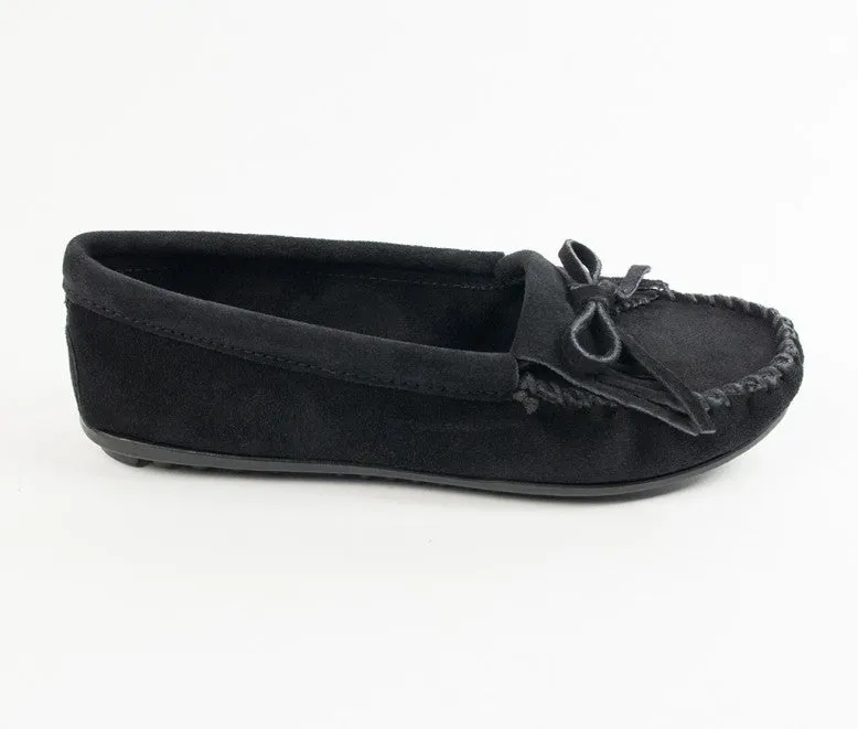 Minnetonka Women's Black Kilty Hardsole