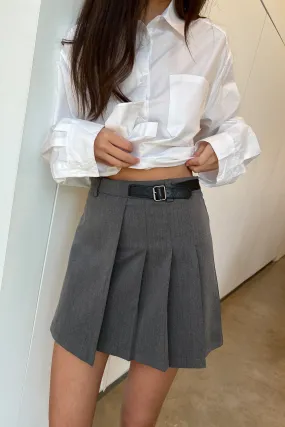 PLEATED MINI SKIRT WITH SIDE BELT