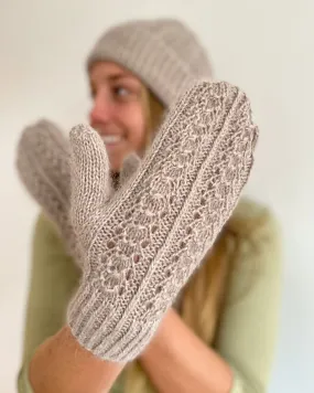 Shell Mittens - English